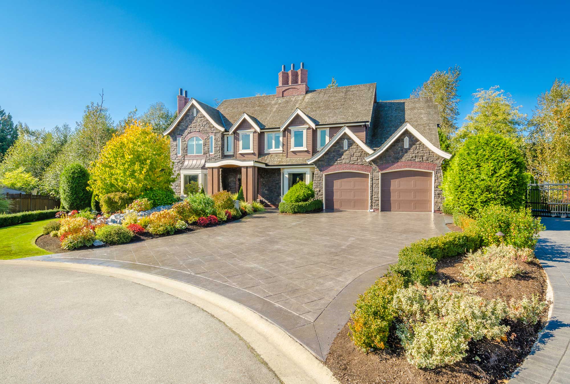 Single family homes for sale in the Denver area tops $500K